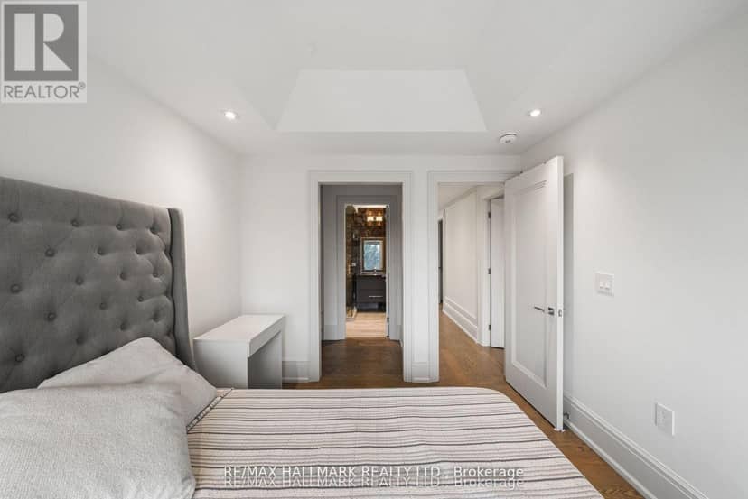 210 Horsham Avenue — photo 37 of 40