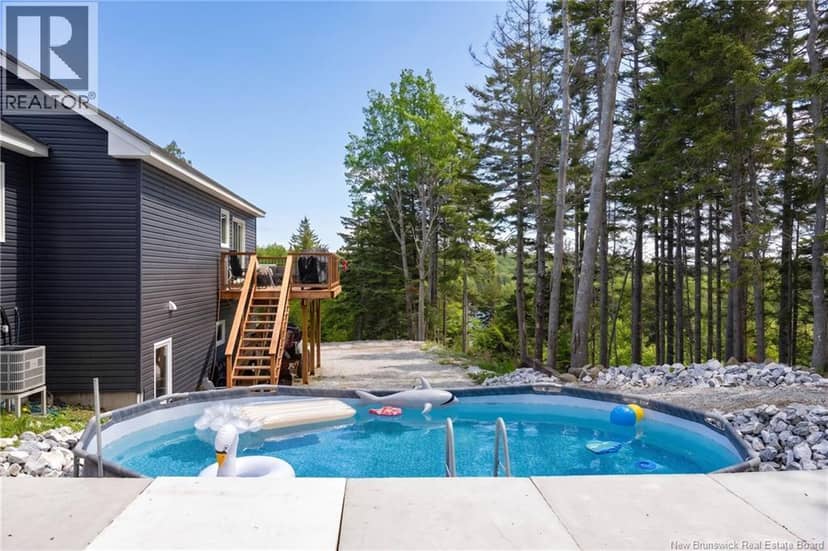 34 Maple Hill Lane — photo 10 of 39