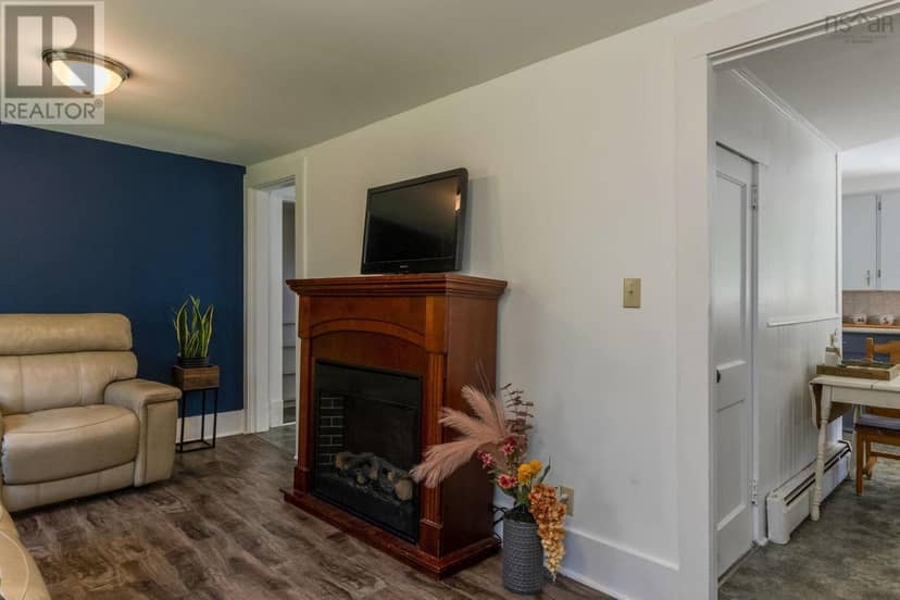 1215 Ridge Road — photo 19 of 34