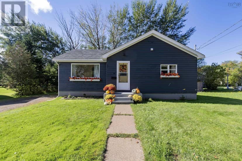 79 Hickman Street — photo 1 of 30