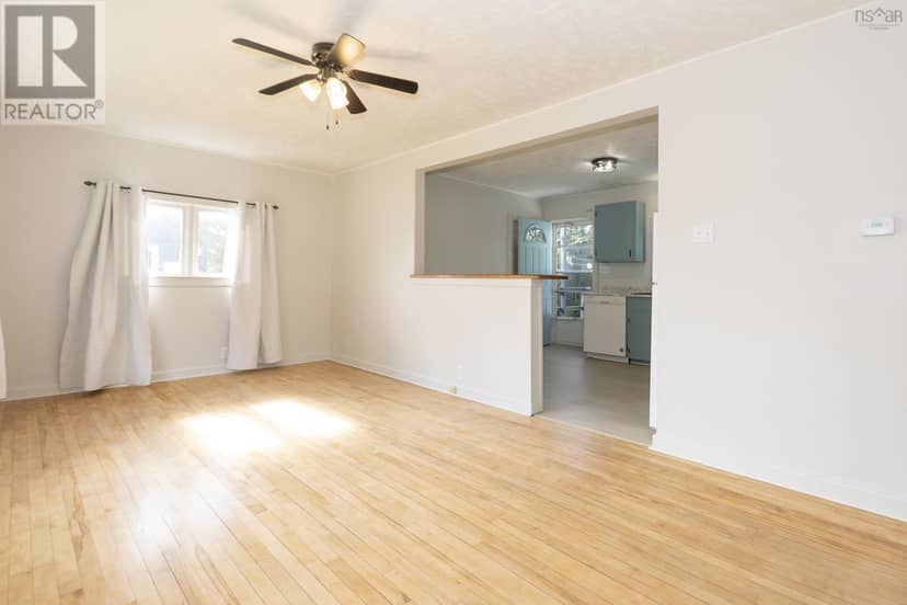 79 Hickman Street — photo 13 of 30