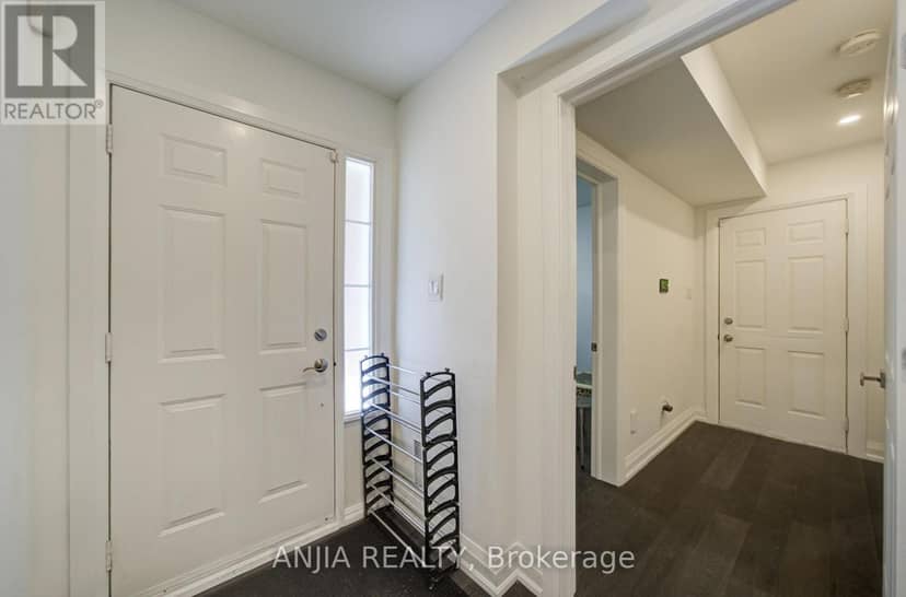7 Hawtin Lane, Aurora, photo 5