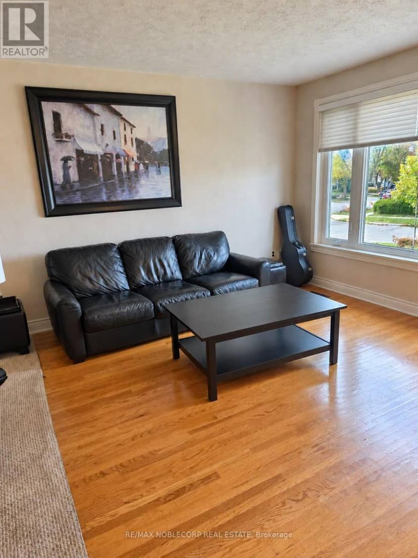 5 Conamore Crescent, Toronto, photo 2