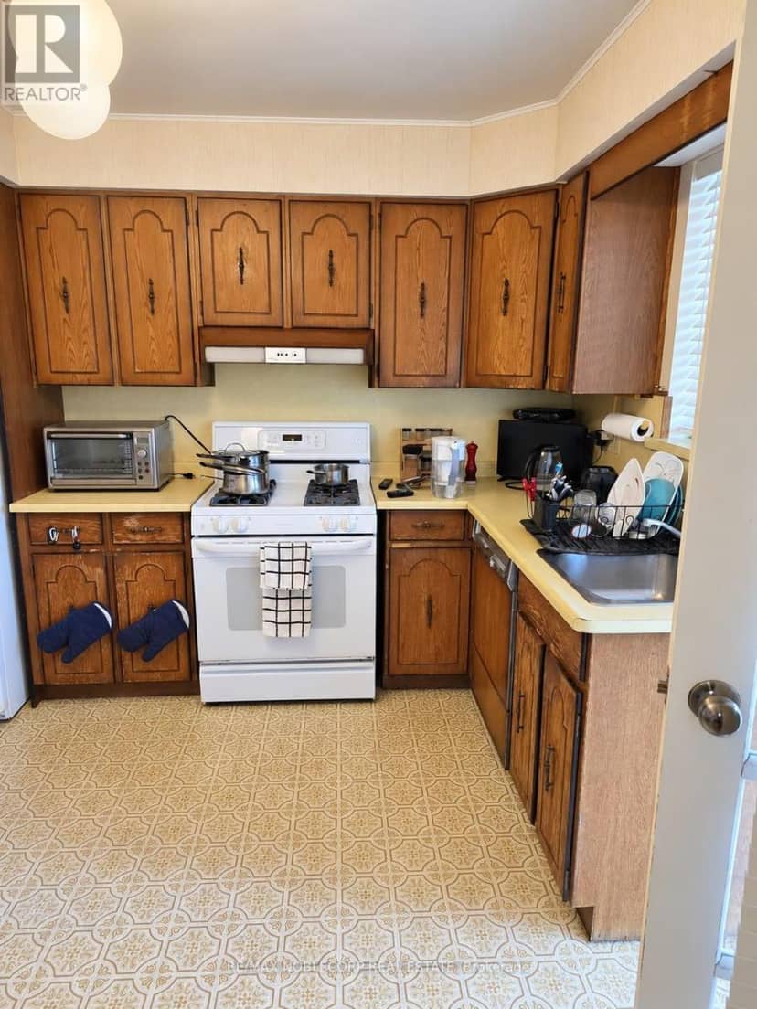 5 Conamore Crescent, Toronto, photo 6