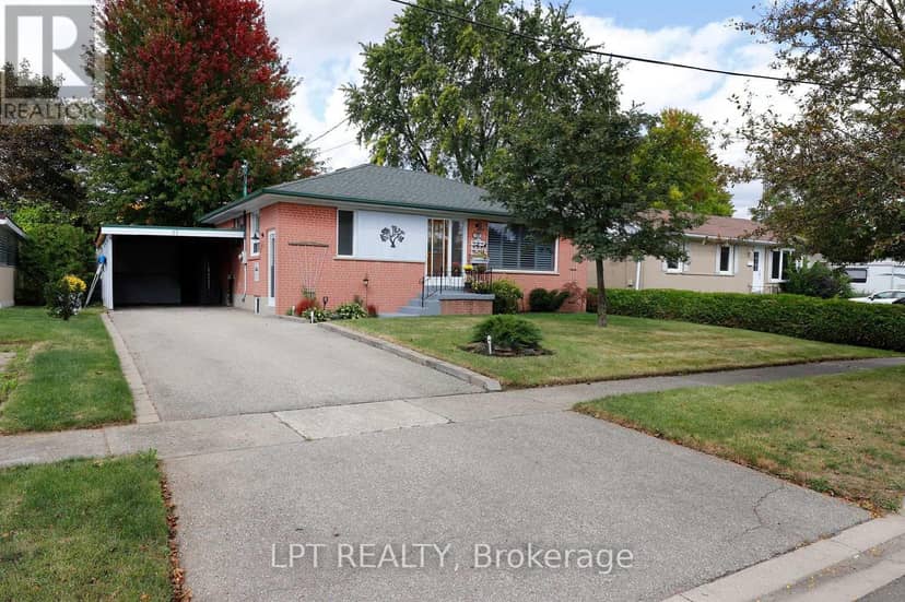 37 McGilvray Crescent W — photo 1 of 39