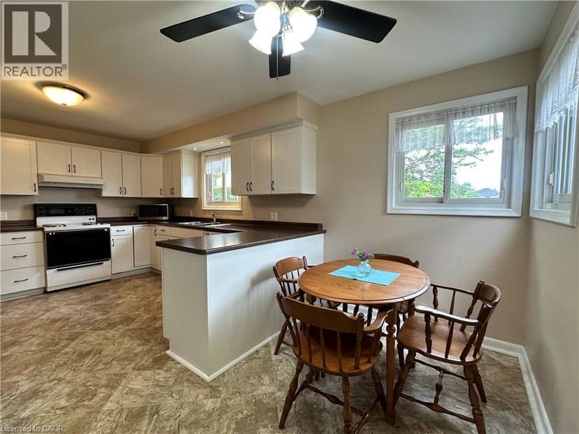 129 BROKER Drive — photo 17 of 37
