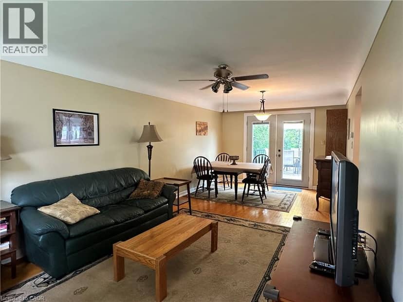 129 BROKER Drive — photo 9 of 37
