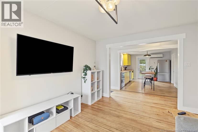 26 Chestnut Street — photo 11 of 38