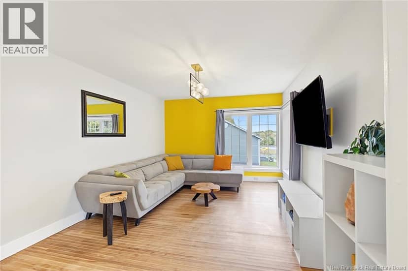 26 Chestnut Street — photo 9 of 38