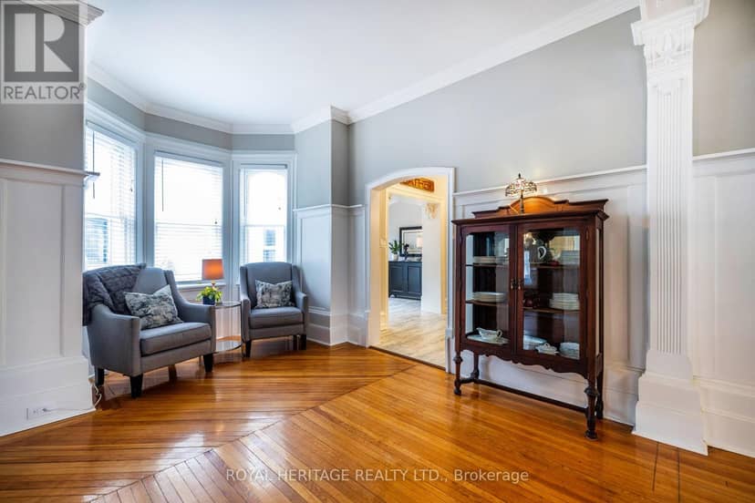 220 Cochrane Street — photo 15 of 40