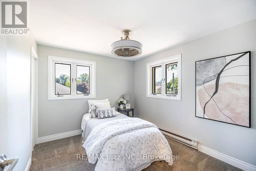 624 Roselawn Avenue — photo 36 of 40