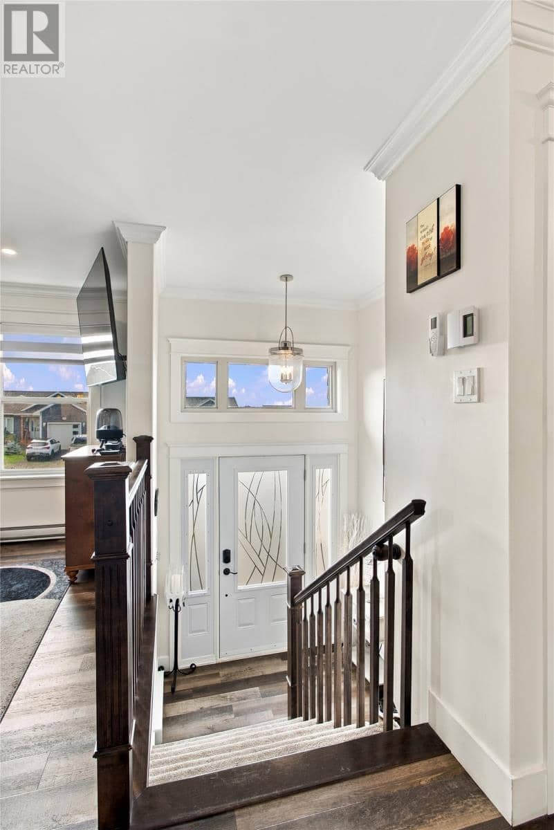 58 Oaken Drive — photo 3 of 36