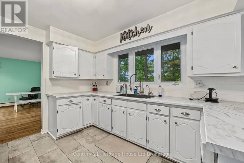 7 Thistle Court — photo 9 of 40