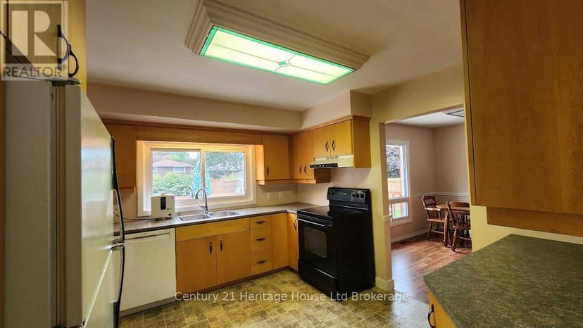 54 Glendale Drive — photo 10 of 30