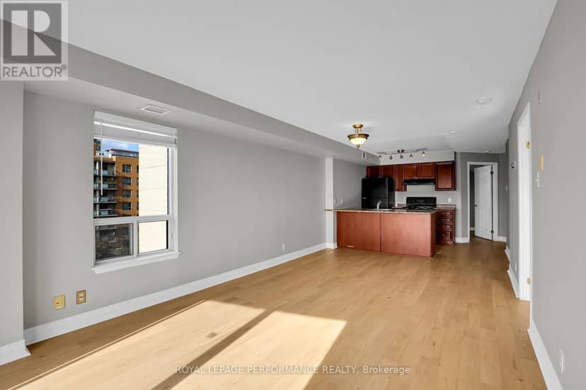 712 - 429 Somerset Street W — photo 14 of 25
