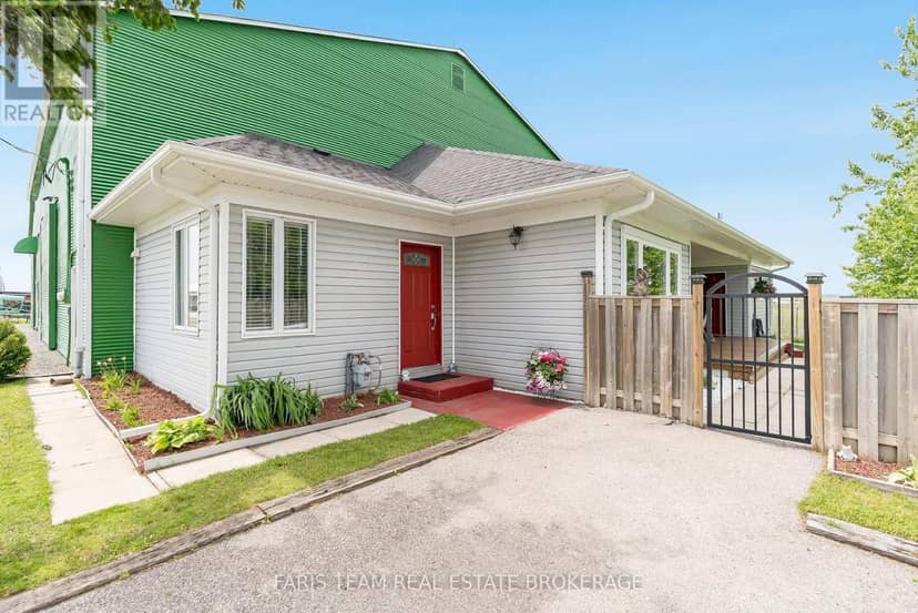 240 King Street, King, photo 5