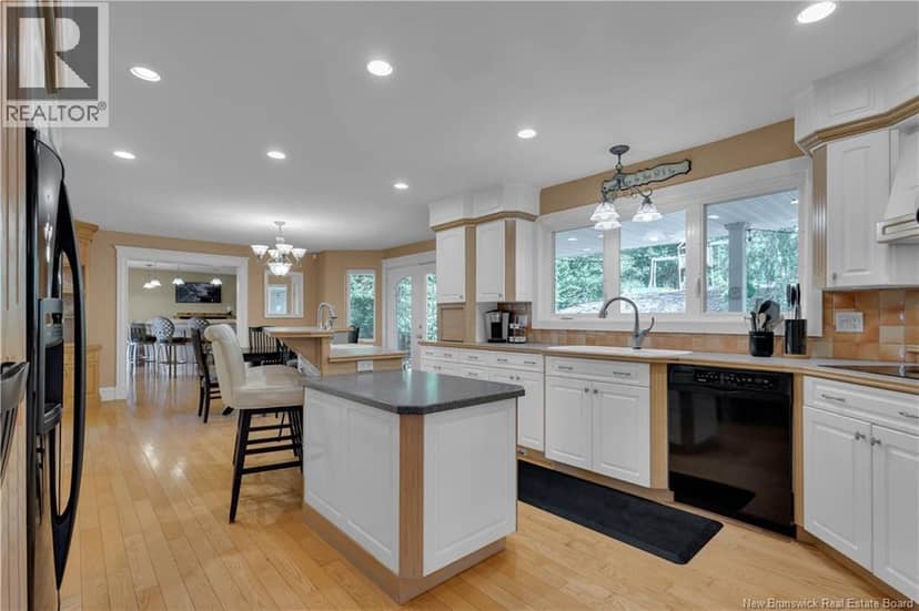 38 Appleby Drive — photo 17 of 40