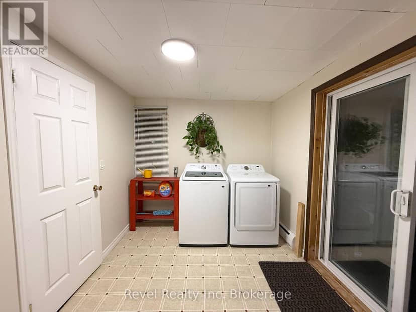 354 Poplar Street — photo 15 of 31