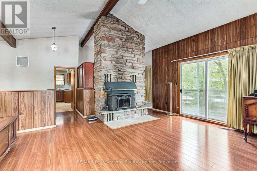 828 Oxbow Park Drive — photo 5 of 37