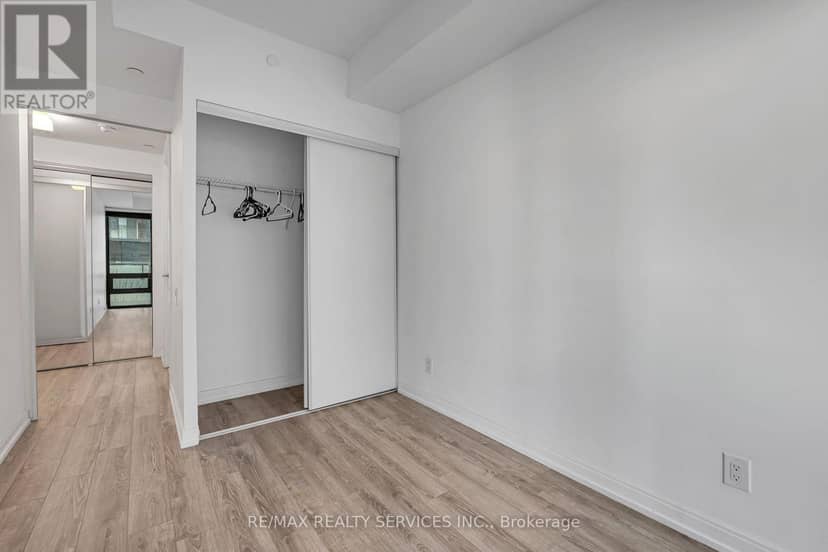 711 - 50 Charles Street E — photo 18 of 40