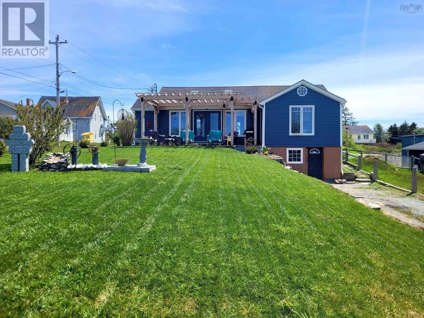 83 South Street, Lockeport, photo 2