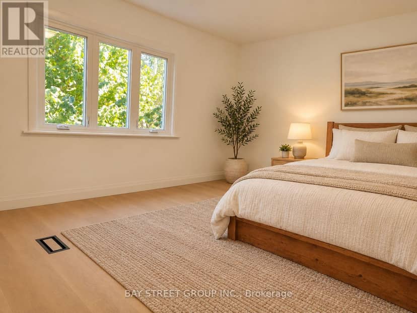 54 Thyra Avenue, Toronto, photo 7