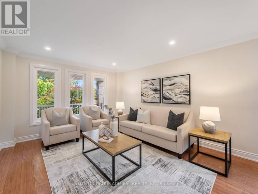 11 Espby Court, Richmond Hill, photo 4