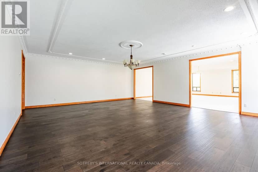 48 Scott Crescent — photo 25 of 40