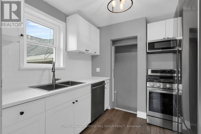 1556 Flos Rd 4 W, Springwater, photo 3