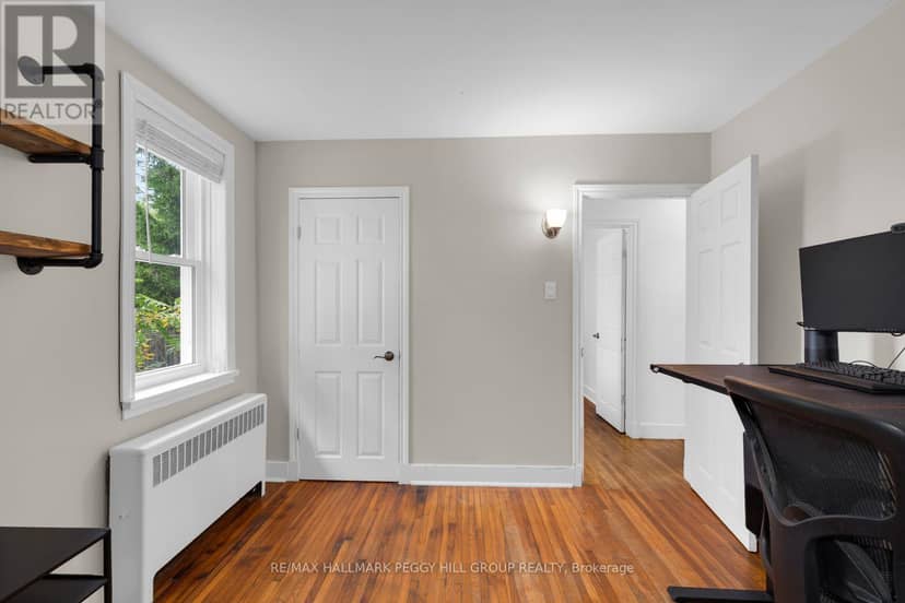 1556 Flos Rd 4 W, Springwater, photo 8