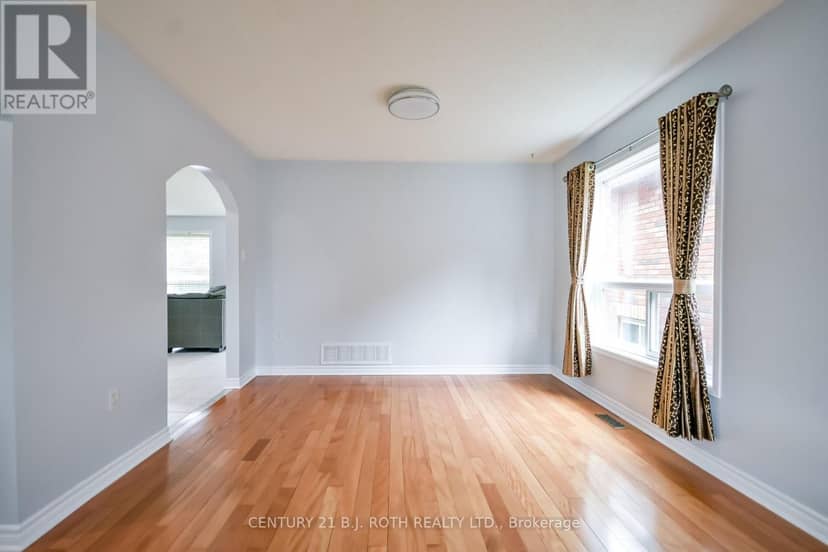 17 Crompton Drive — photo 11 of 40