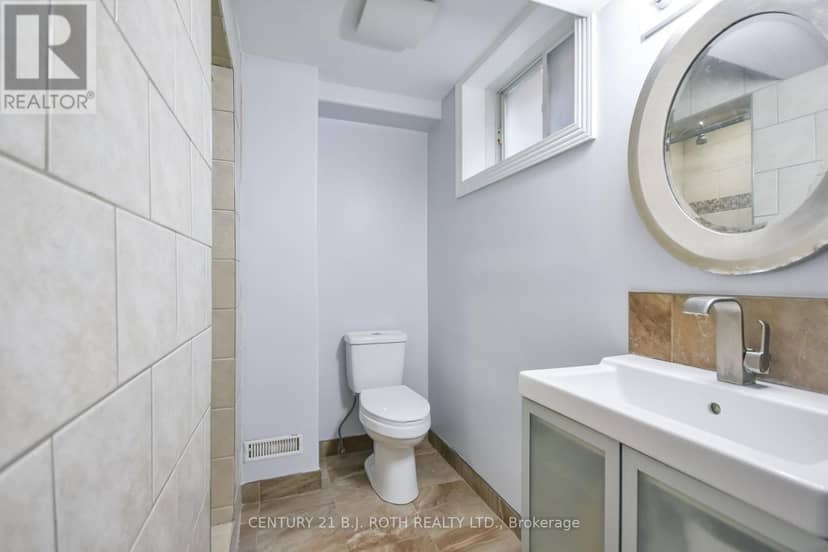 17 Crompton Drive — photo 35 of 40