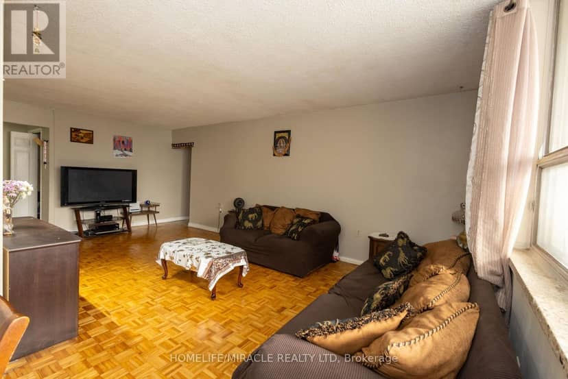 1007 - 49 Silverstone Drive — photo 20 of 40