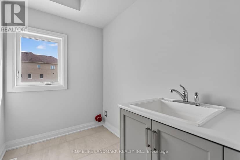219 Seguin Street — photo 7 of 40