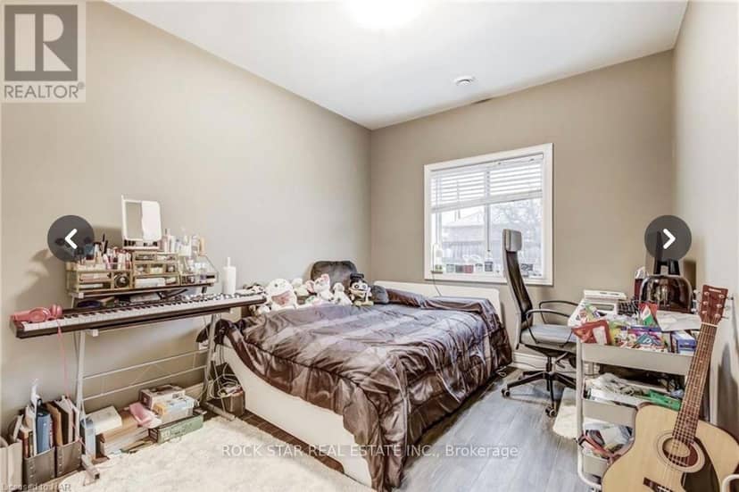 49 Cleveland Street — photo 13 of 13