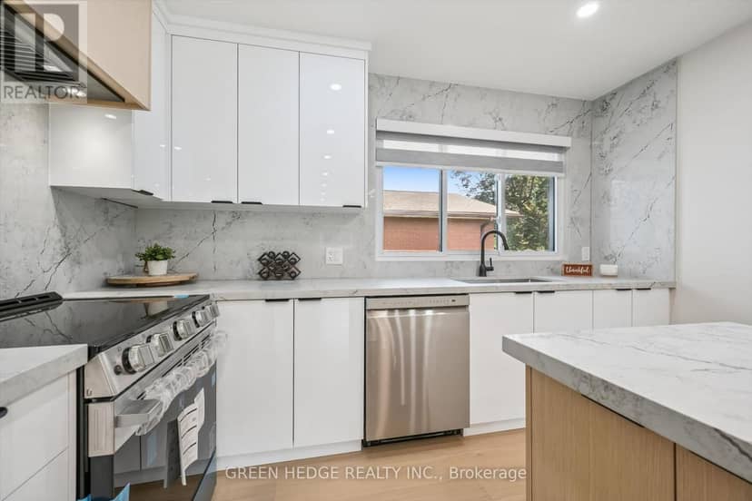 385 Village Crescent — photo 16 of 40