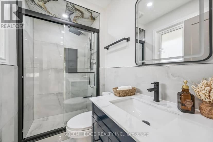 385 Village Crescent — photo 19 of 40