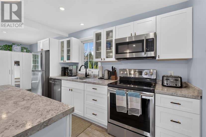 105 Forest Hills Lane — photo 34 of 40
