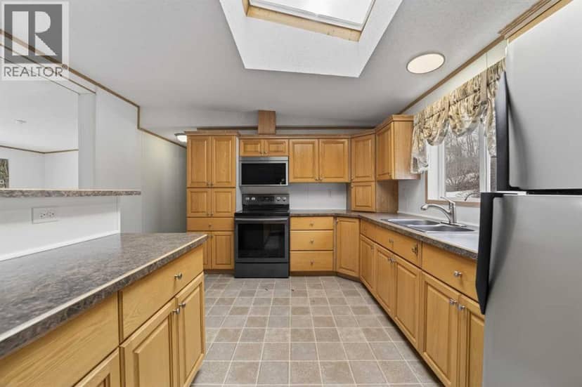 10 & 20, 30245 Range Road 12 — photo 32 of 40