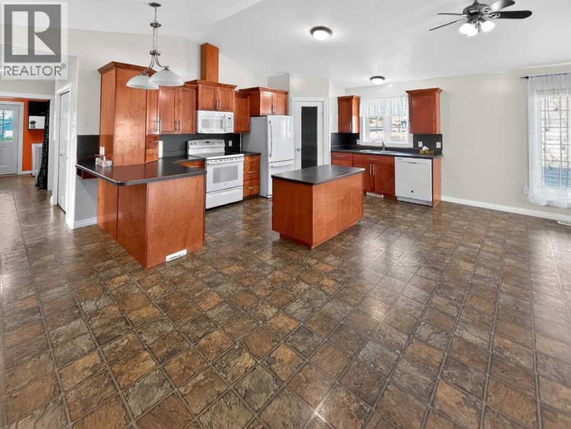 9814 108 Street, La Crete, photo 6