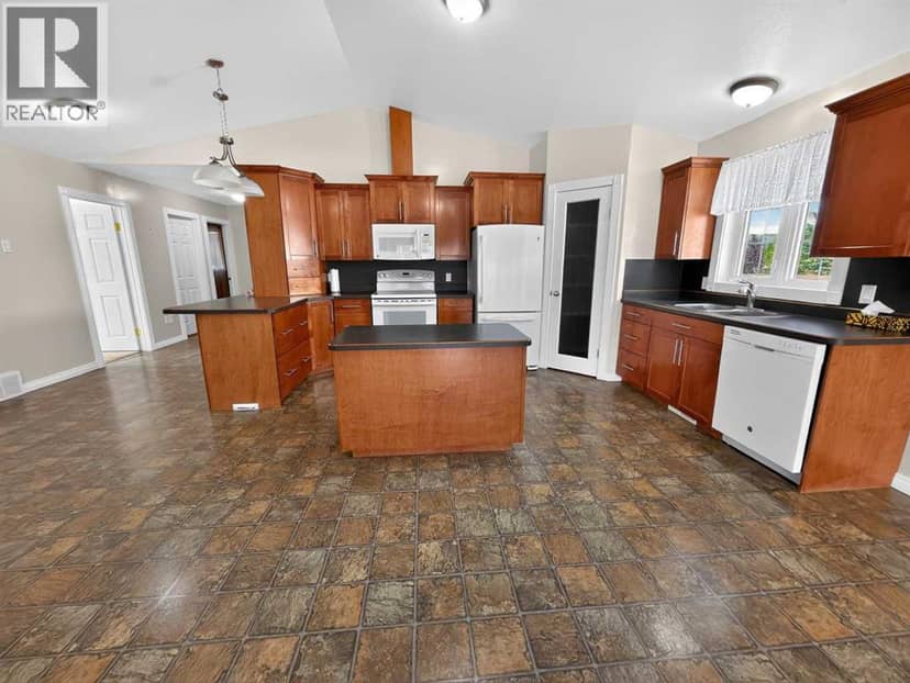 9814 108 Street, La Crete, photo 7