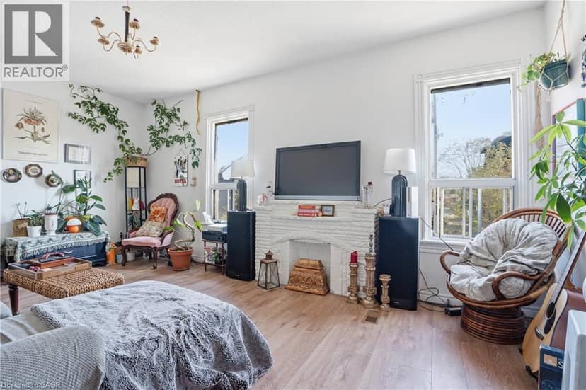 355 BARTON Street E — photo 16 of 30