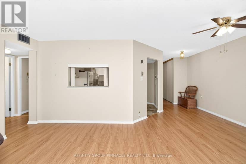 206 - 1 Heritage Way — photo 20 of 34