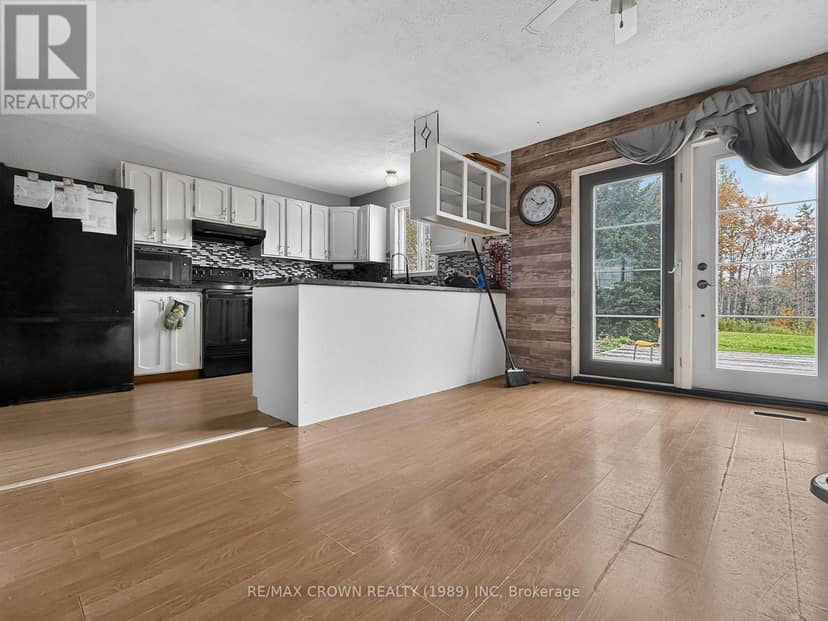 24 Cedar Avenue — photo 11 of 34