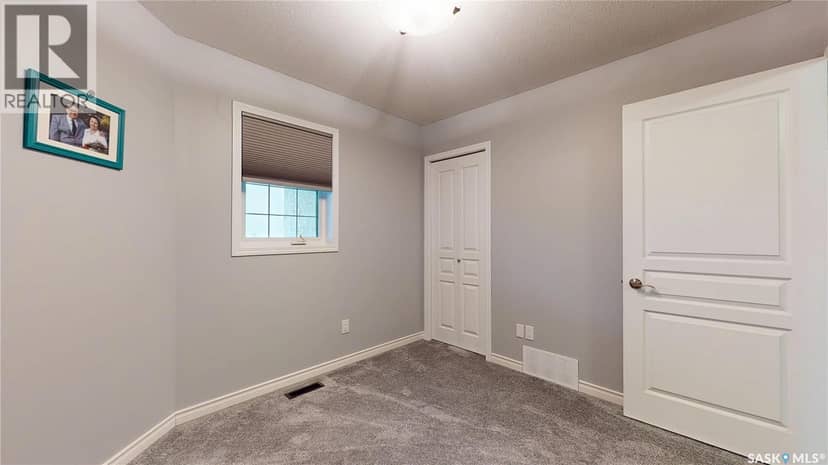 404 28 Kleisinger CRESCENT — photo 25 of 35
