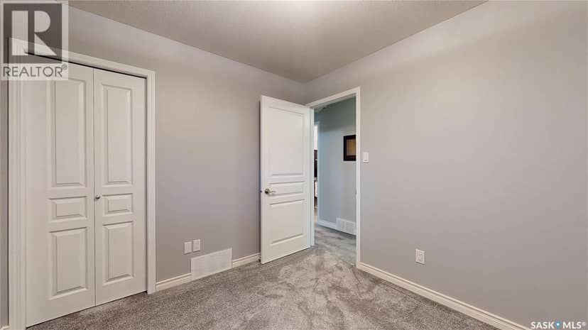404 28 Kleisinger CRESCENT — photo 26 of 35