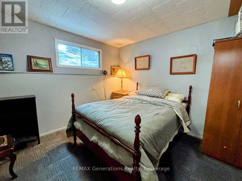 14 Lloyd Irwin Street — photo 28 of 40