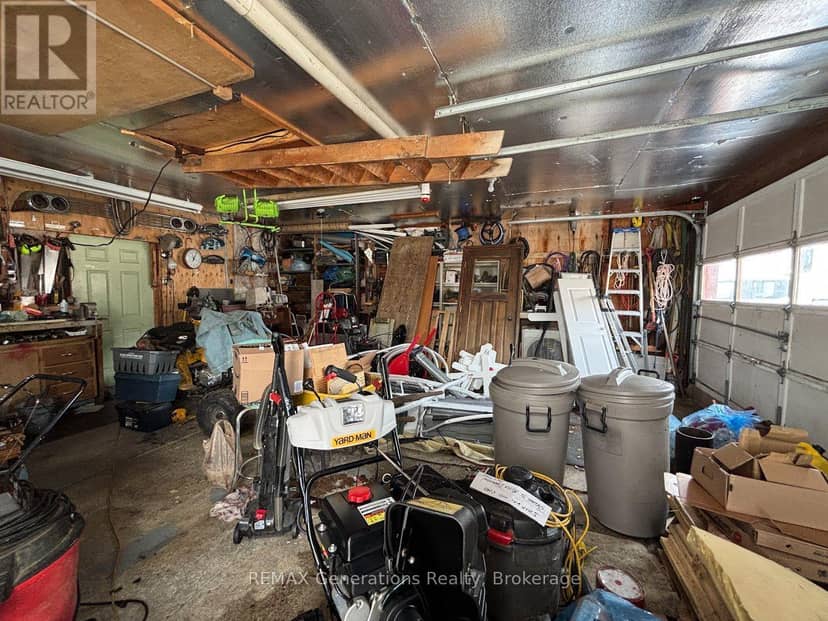 14 Lloyd Irwin Street — photo 40 of 40