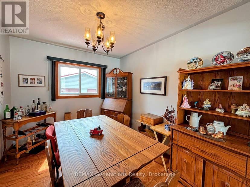 14 Lloyd Irwin Street, Marathon, photo 6