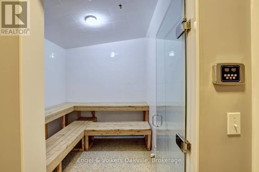 1402 - 442 Maple Avenue — photo 12 of 40